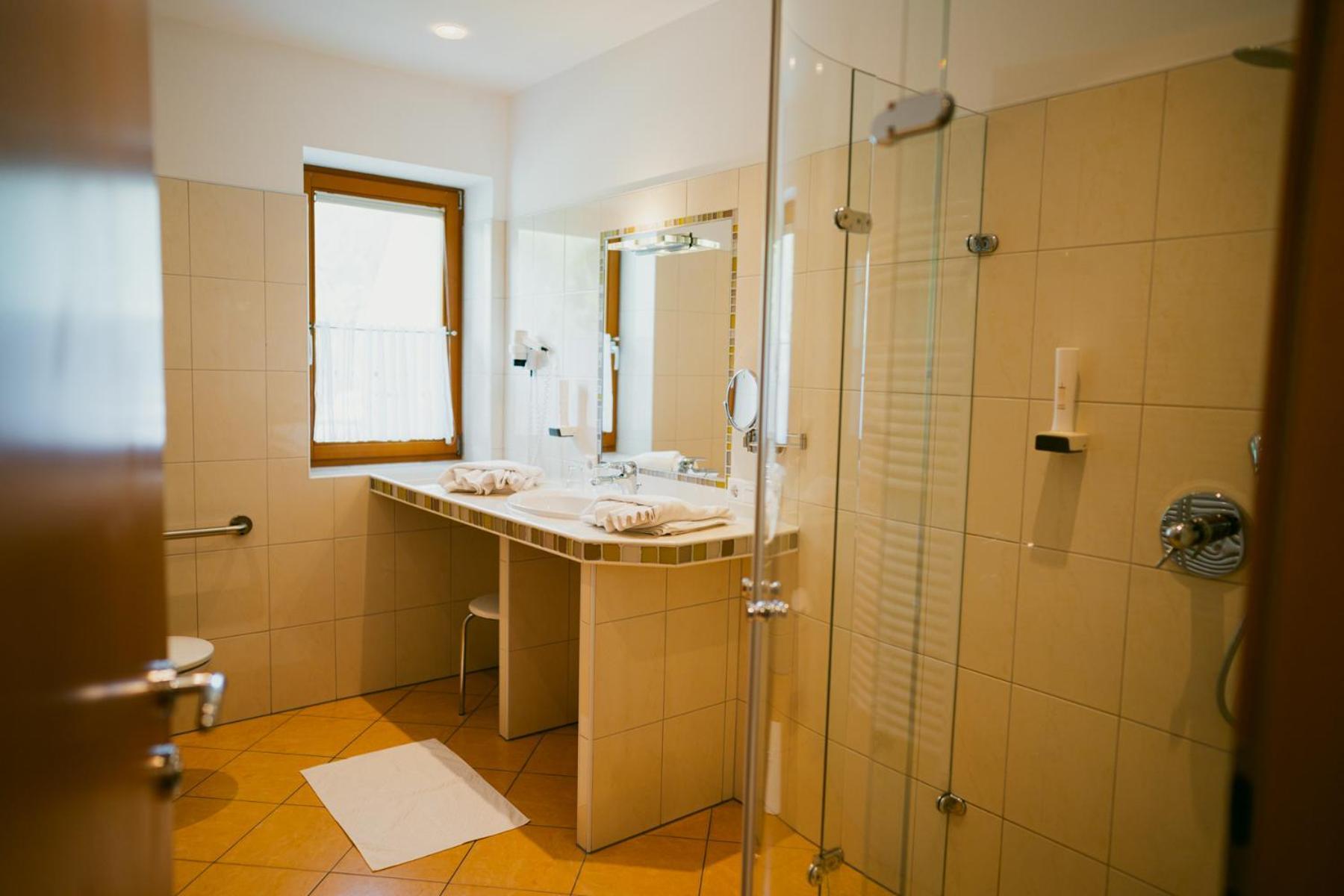 Hotel Gailtaler Hof Kotschach-Mauthen Room photo